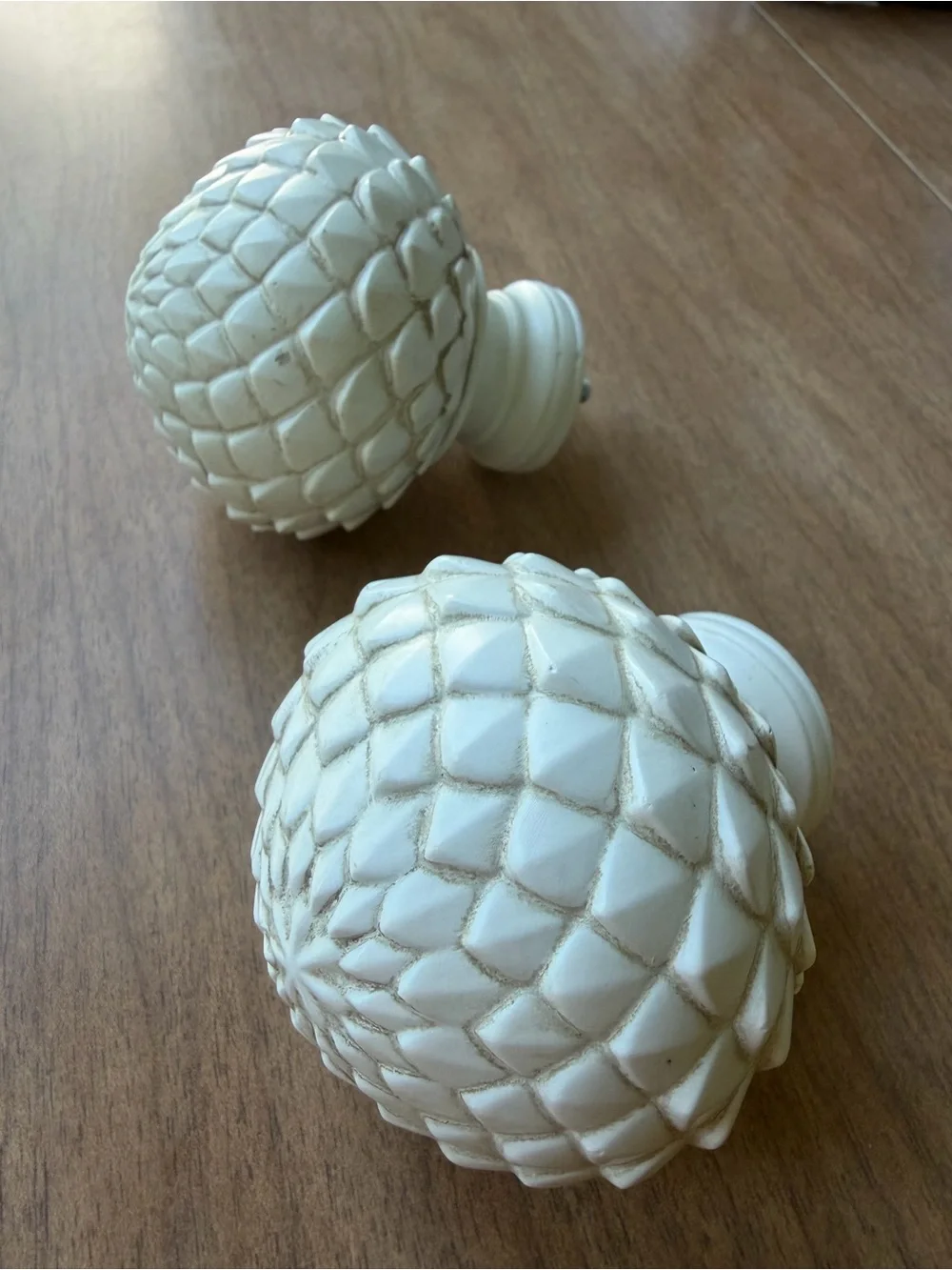 Decorative Carved White Finial Set - Pinecone/Artichoke Style